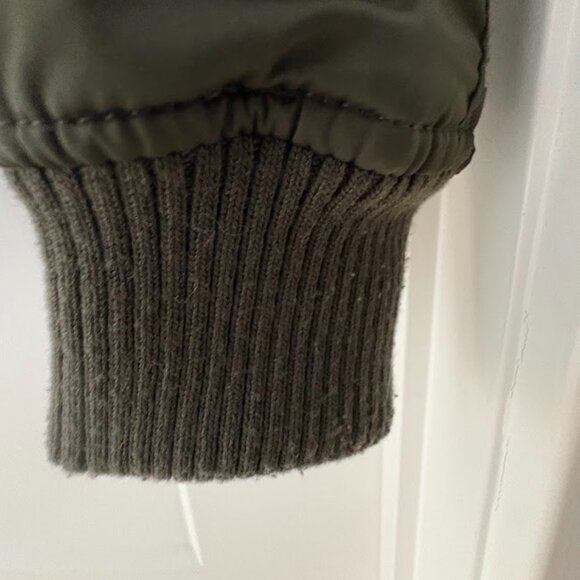 American Eagle Bomber Jacket- Army Green- Size Small - Picture 7 of 10